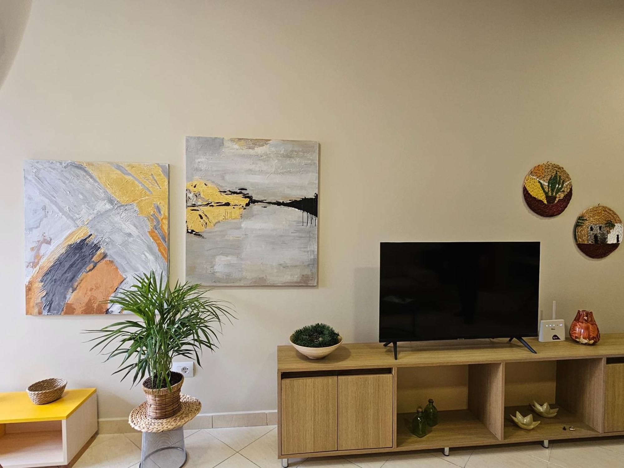 Apartament Center 12 *